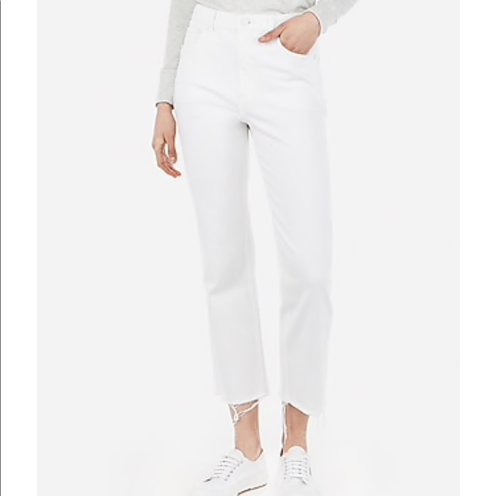 NWT Express High Waisted Straight Cropped Jeans